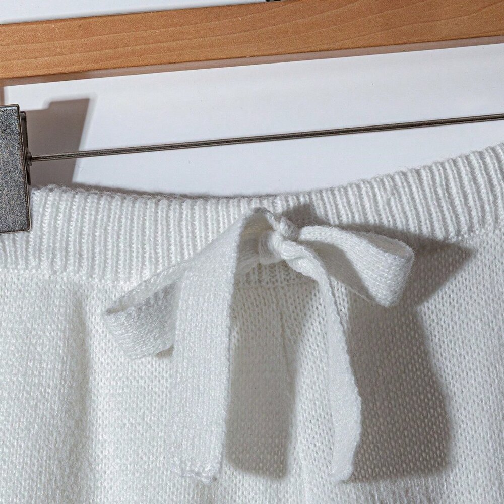 White Casual Women's Elegant Knitted Sweater - Picture 5 of 6